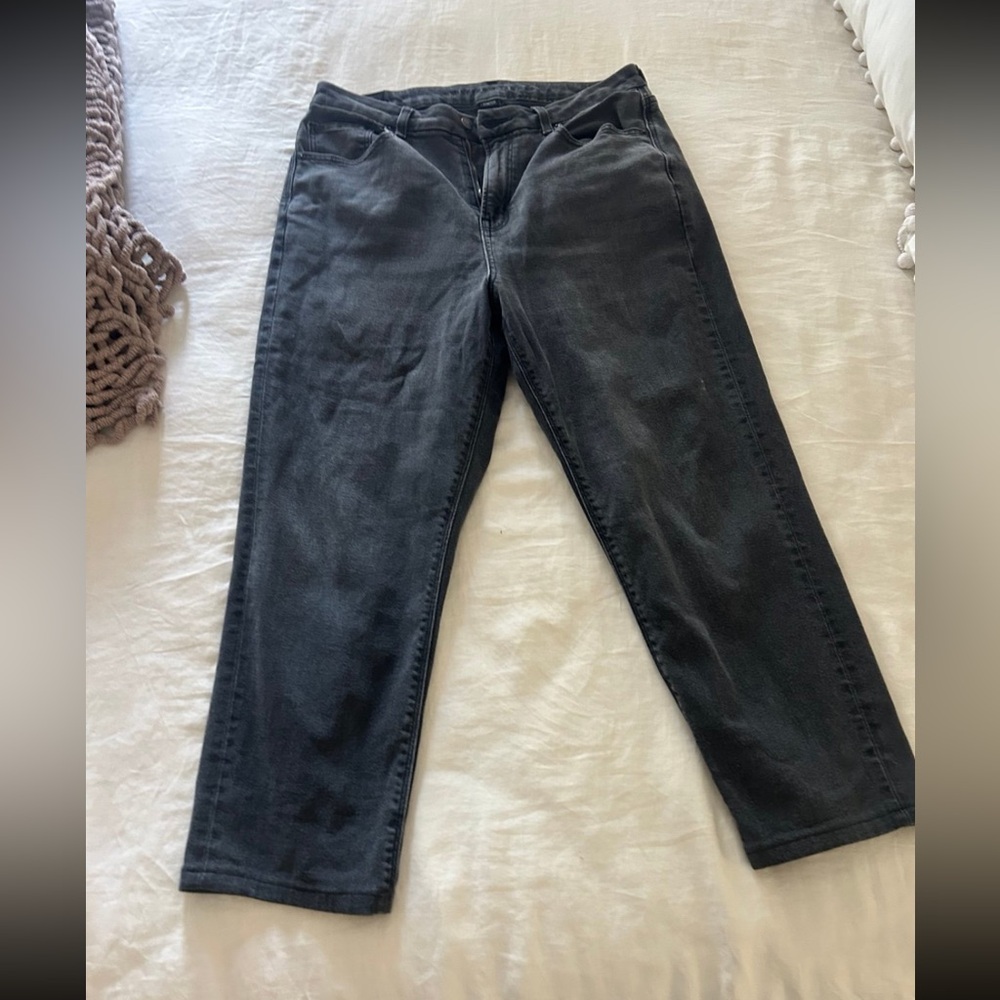 Black high rise American eagle jeans